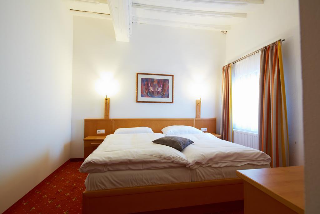 Rathauskeller Melk Hotel Værelse billede